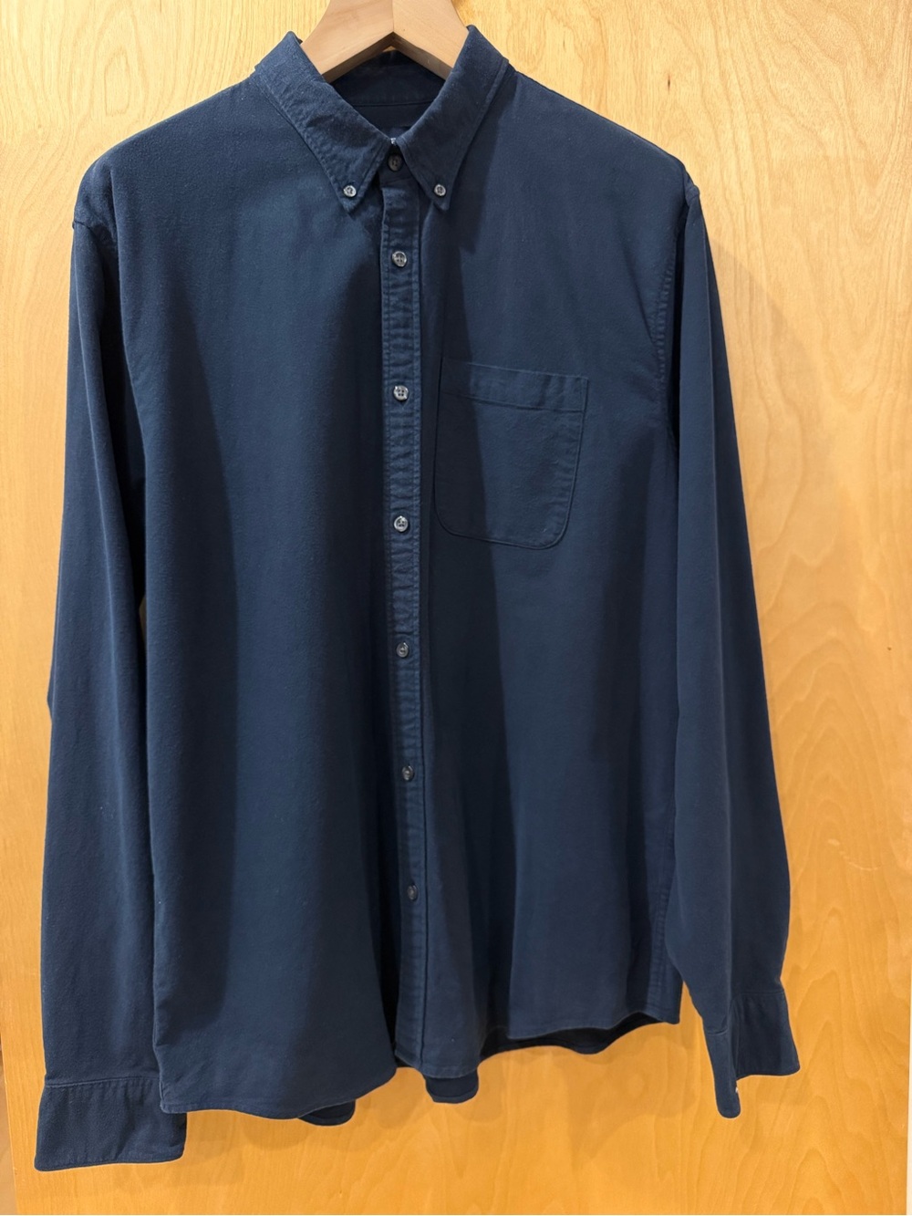 Abercrombie & Fitch stretch flannel Men's Dark Navy Button-Down Shirt